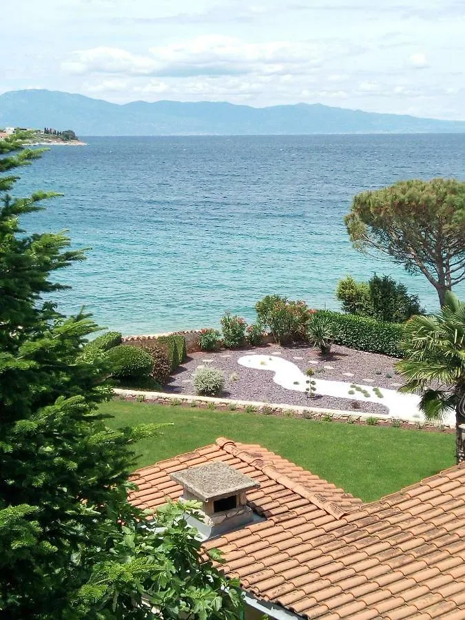 Maestral Apartments Malinska 0*,  Croazia